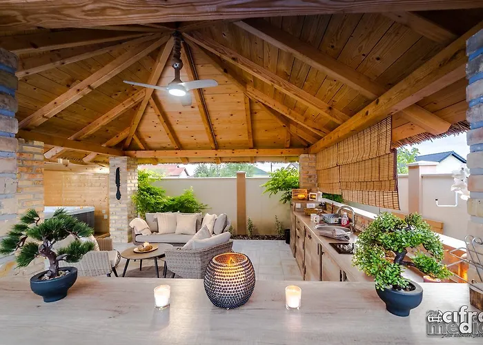 Vilă Alexandar 15 *