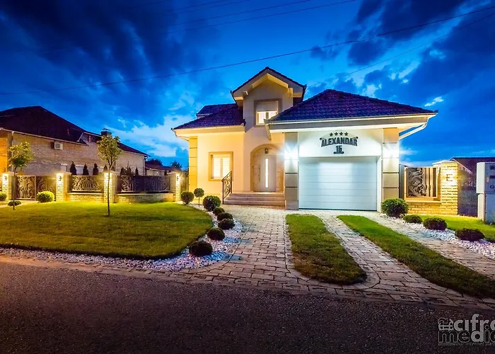 Alexandar 15 * Backi Petrovac